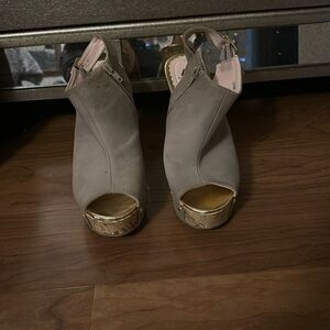 Taupe wedges